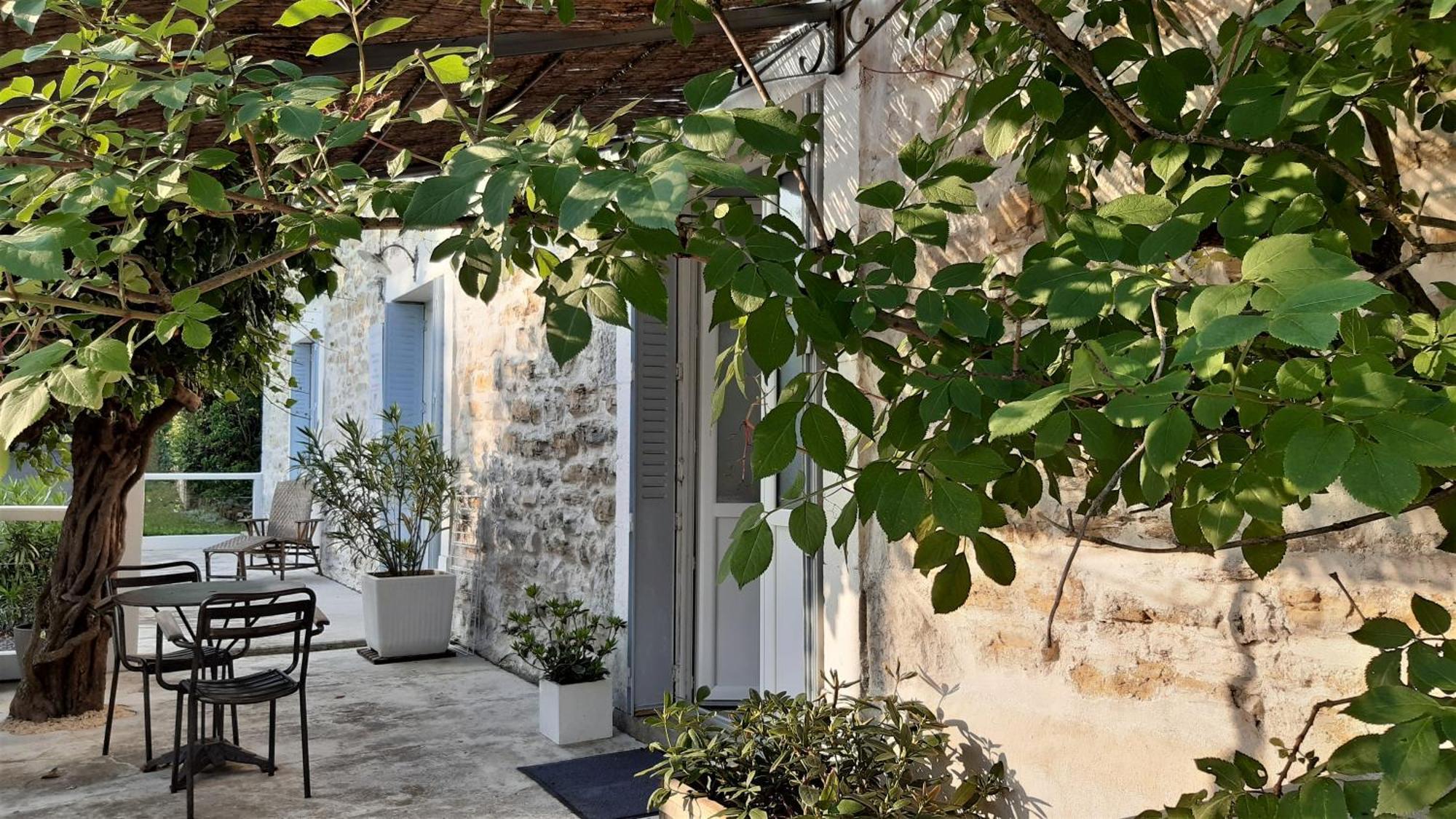 Mas Notre-Dame, Adult Only, Situation Ideale, Grand Jardin Paisible Grospierres Exterior photo